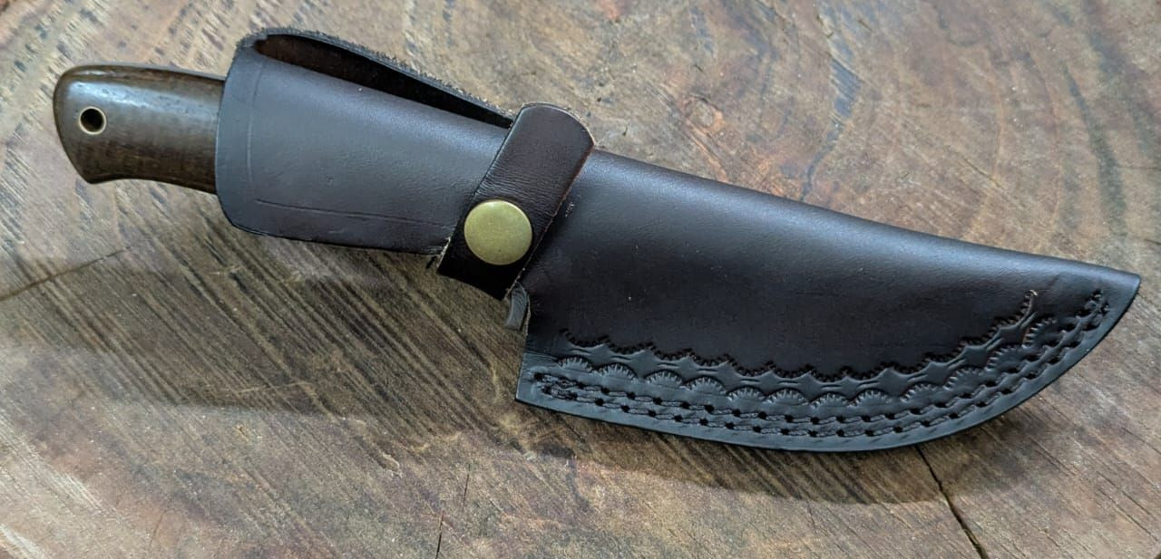 Very durable hunting knife