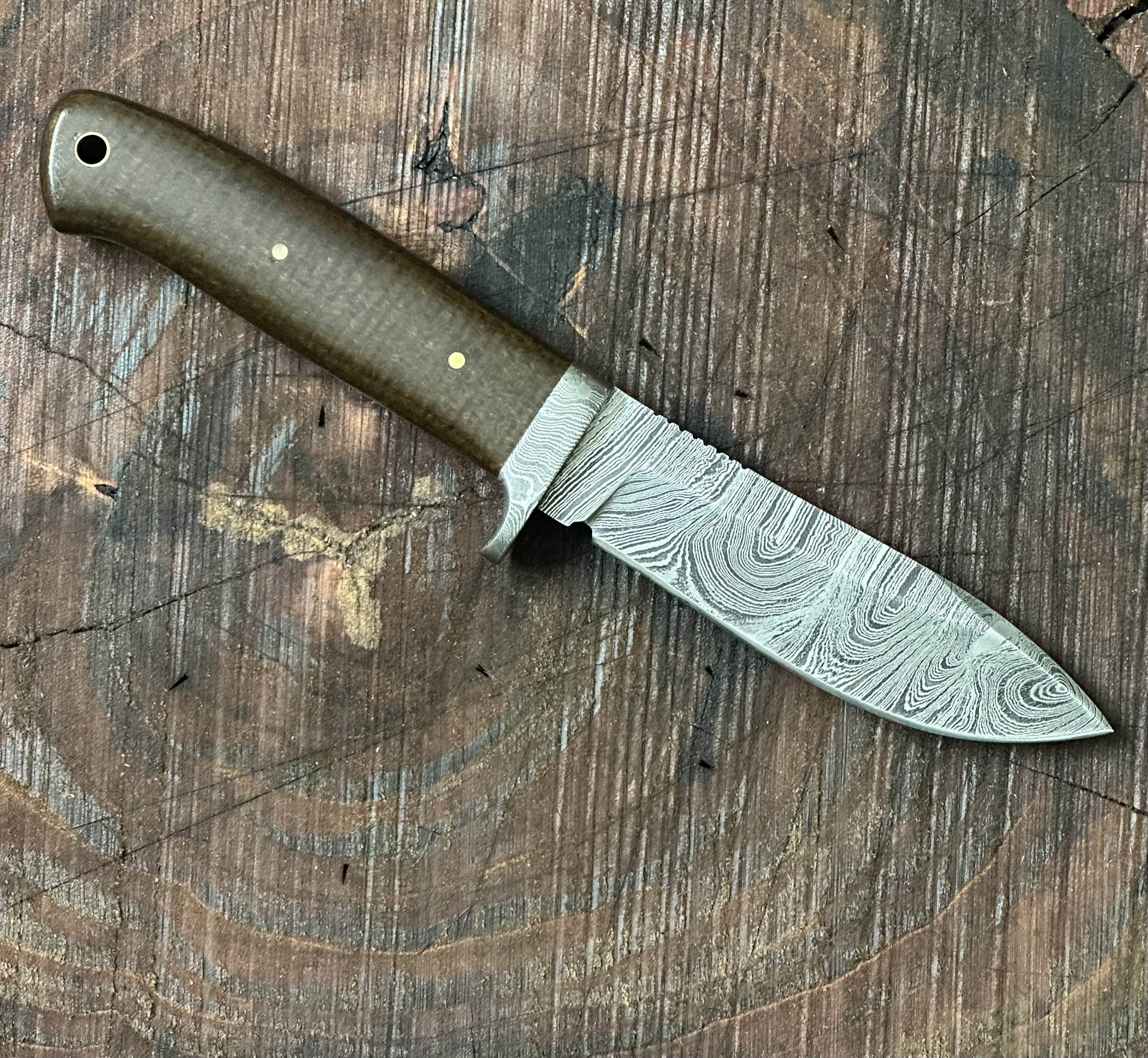 Very durable hunting knife